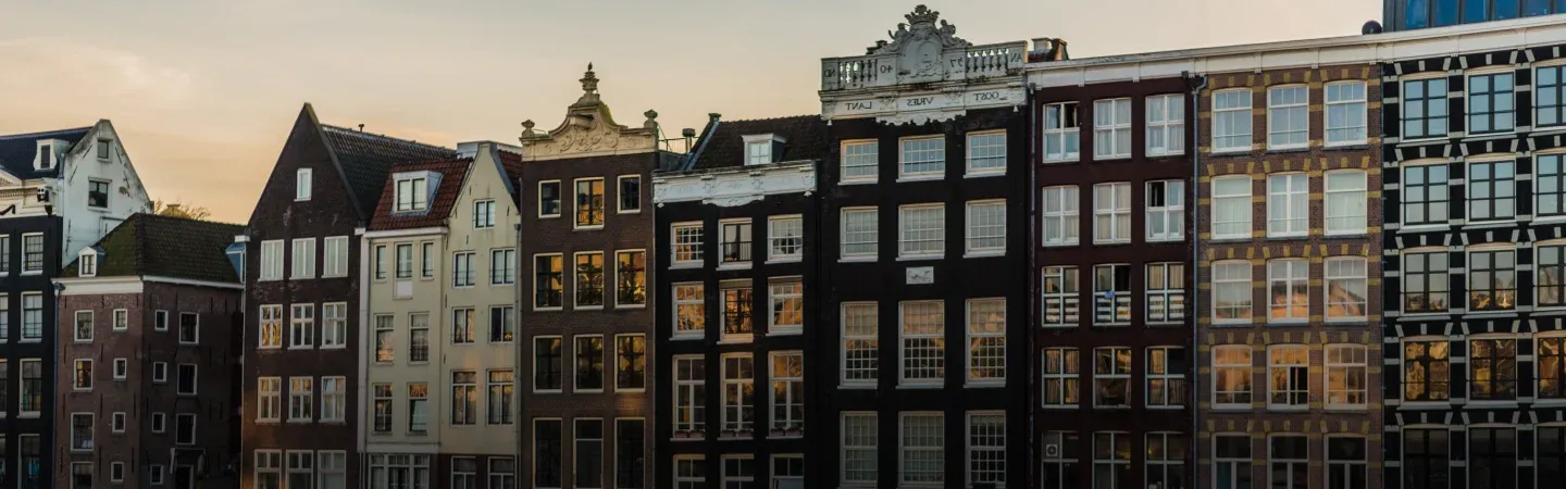 Business Class Flights to Amsterdam Business Class Flights to Amsterdam
